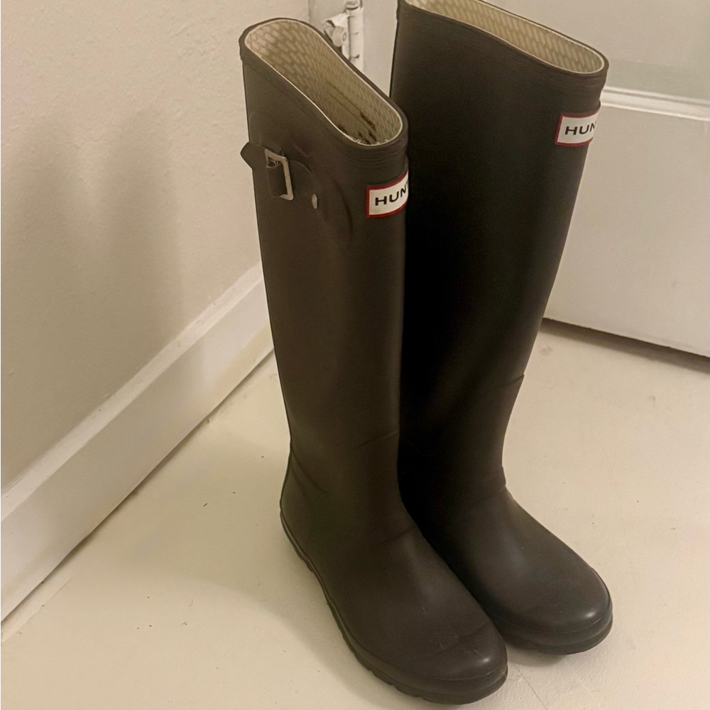 Hunter Classic Brown Knee-High Boots